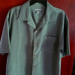 Mens Medium Outlooks Shirt